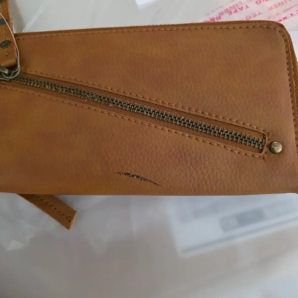 Free People Vegan Leather Wallet Wristlet Brown‎ Zip Around NWT